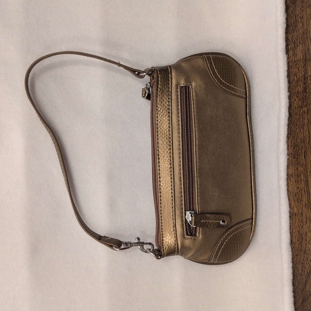 Women's gold faux leather mini purse - Picture 3 of 4